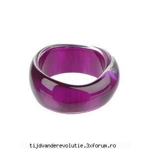 so...pink  :wink2: me...am aterizat si eu pe aici