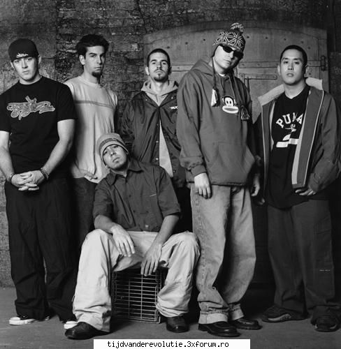 linkin park invitati busta rhymes `we made linkin park mike shinoda chester vor aparea viitorul we are children of the night