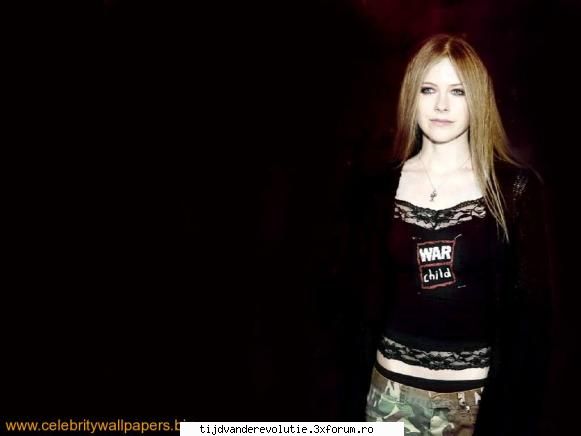yep poze  avril lavigne
